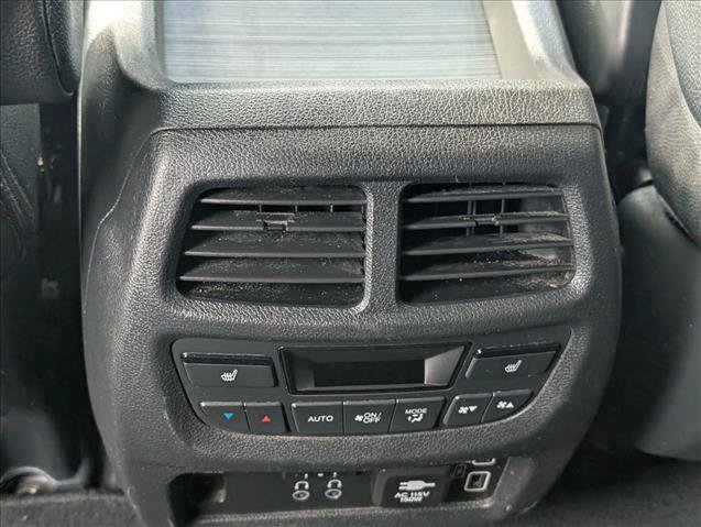 Used 2020 Honda Pilot Touring image 11