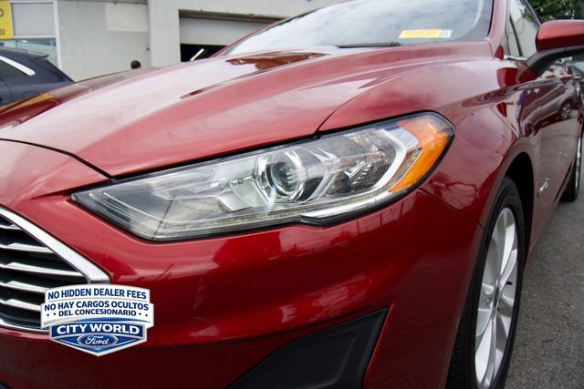Used 2019 Ford Fusion SE FWD image 8