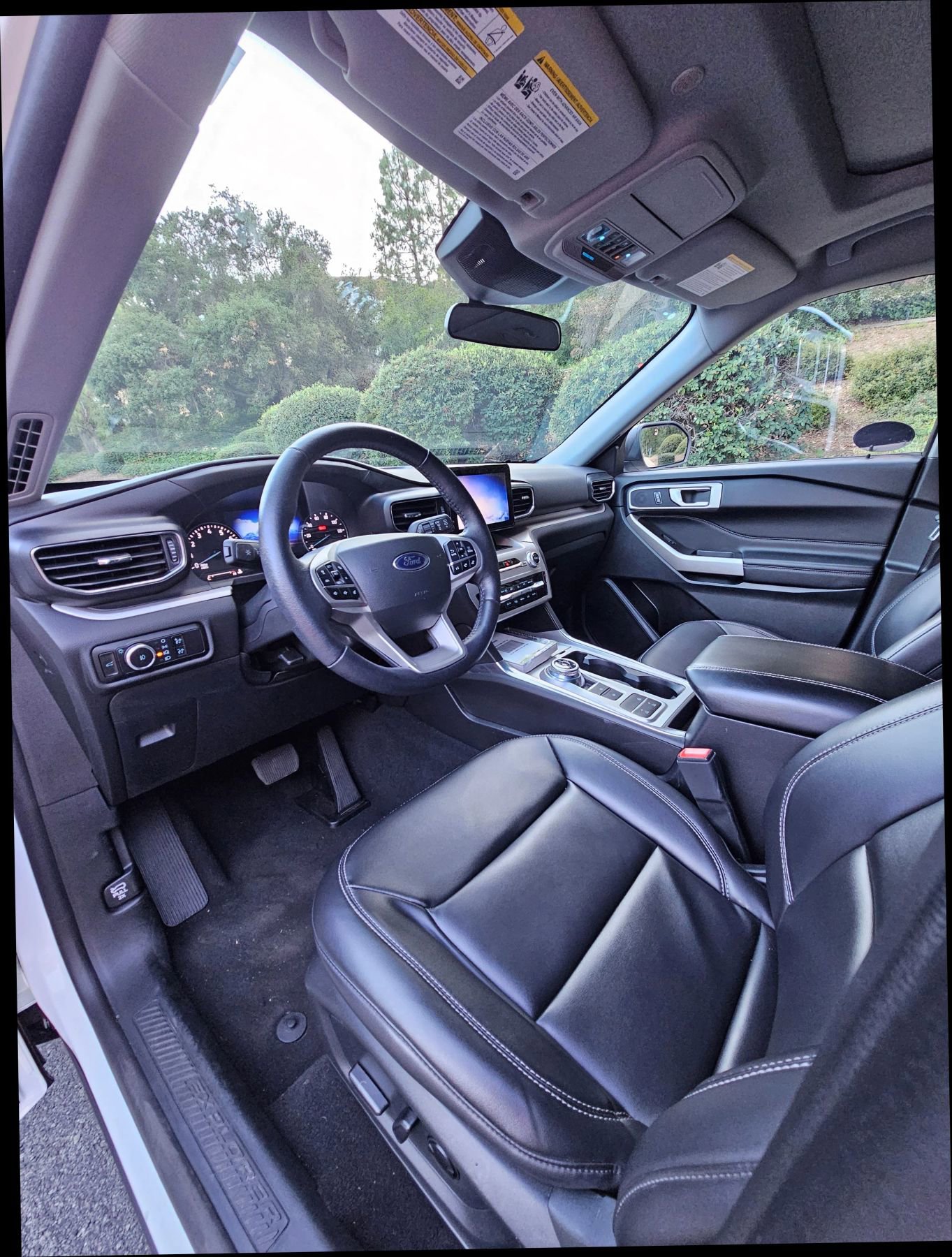 Used 2023 Ford Explorer XLT w/ Equipment Group 202A image 18