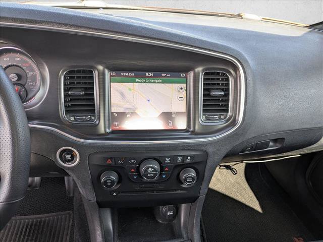 Used 2014 Dodge Charger SXT RWD image 12