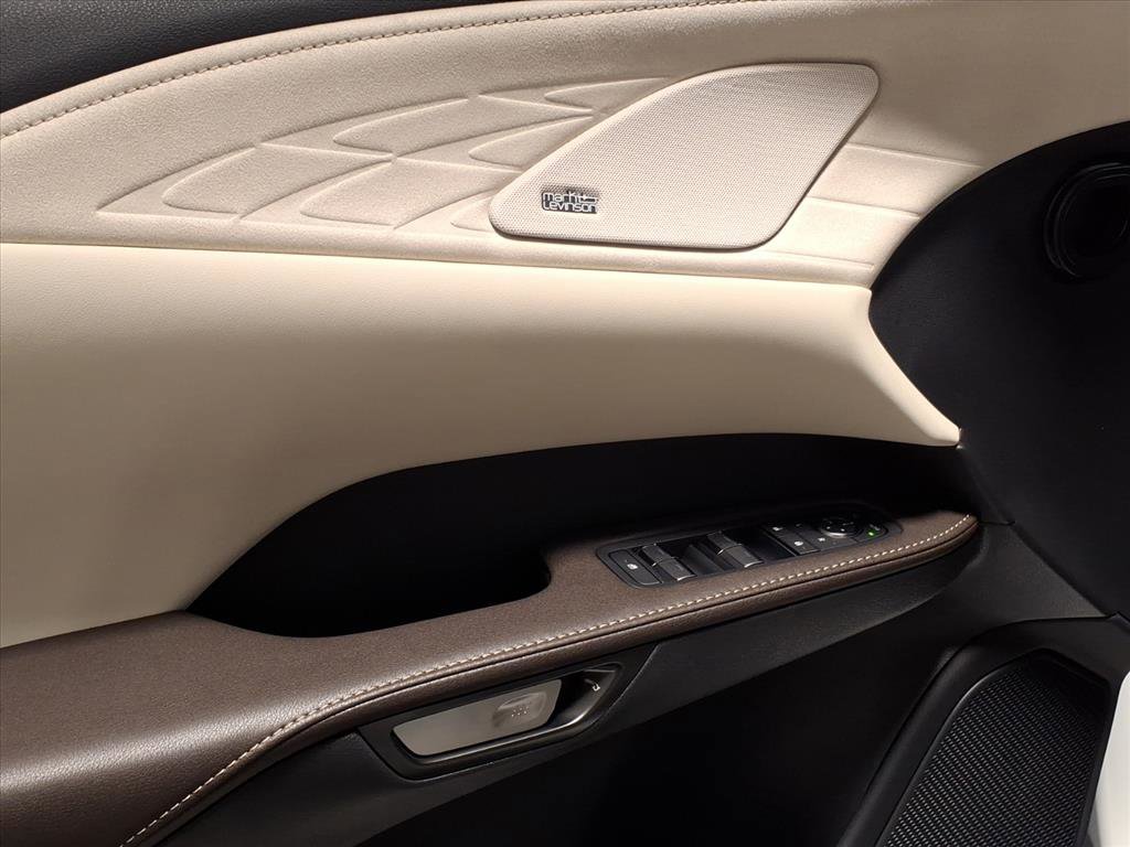 New 2025 Lexus RX 450h AWD w/ Luxury Package image 4