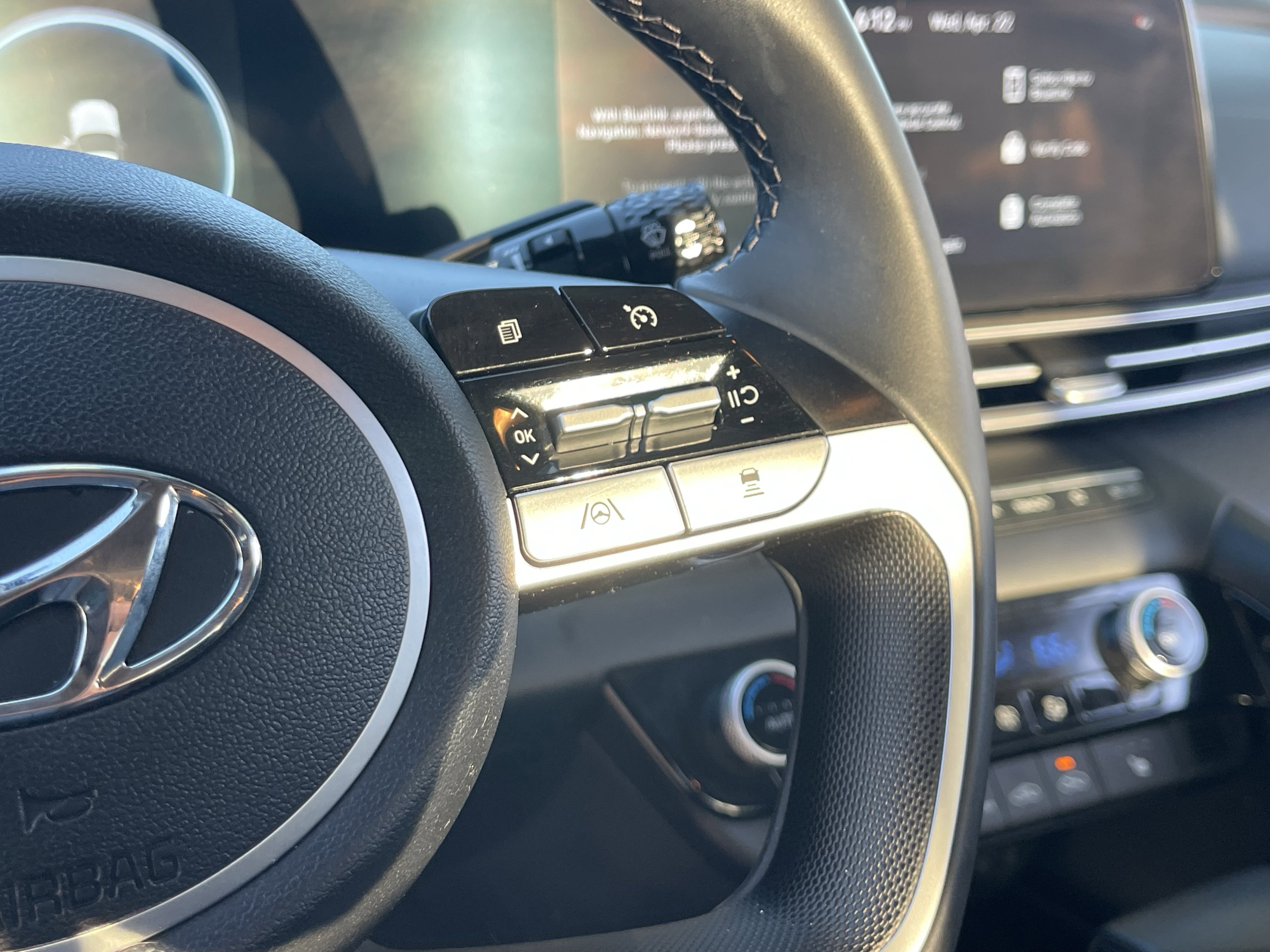 Used 2023 Hyundai Elantra Limited FWD image 26