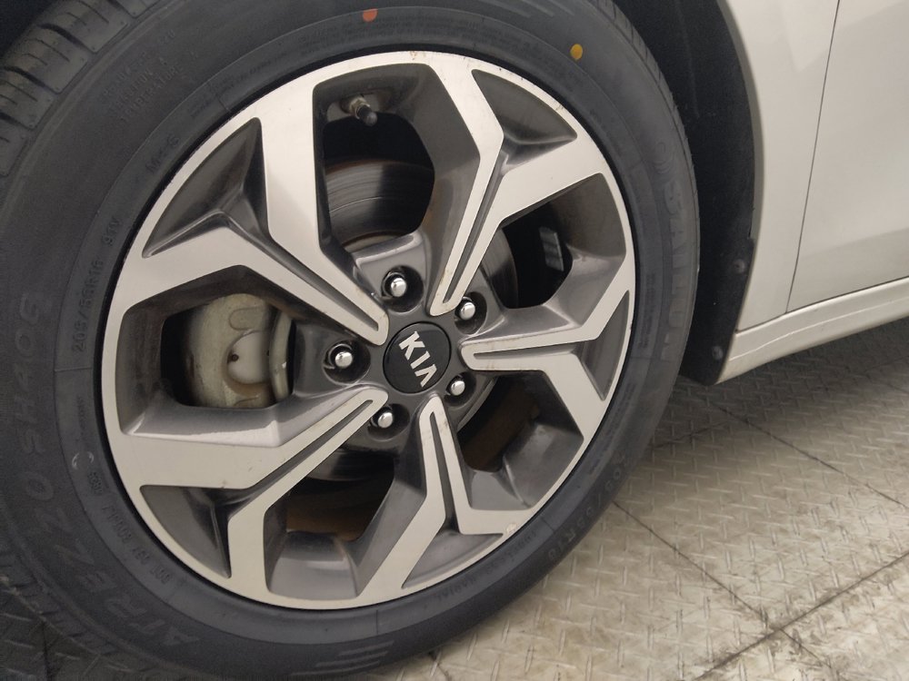 Used 2020 Kia Forte LXS FWD image 31