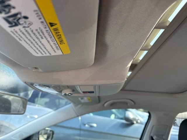 Used 2015 Volkswagen Jetta SE FWD image 23