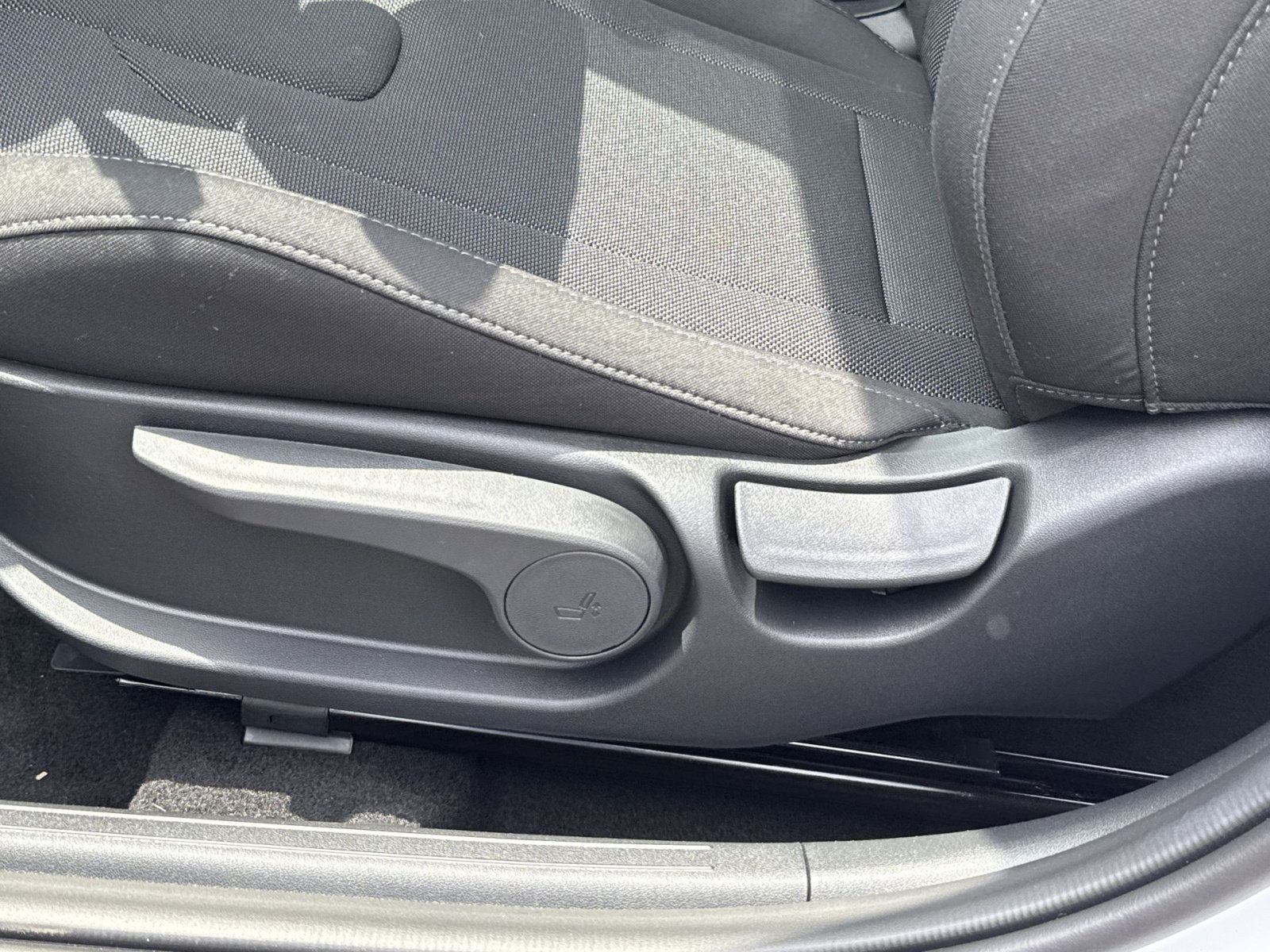 New 2026 Hyundai Elantra SE FWD image 14