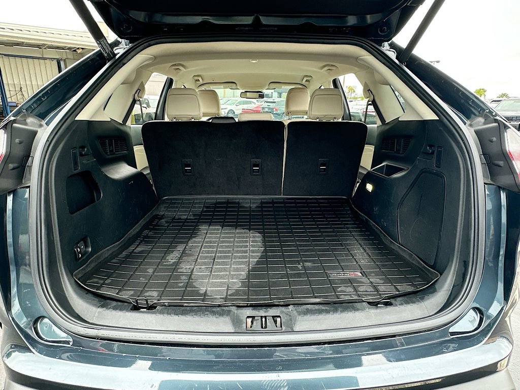 Used 2022 Ford Edge Titanium image 25
