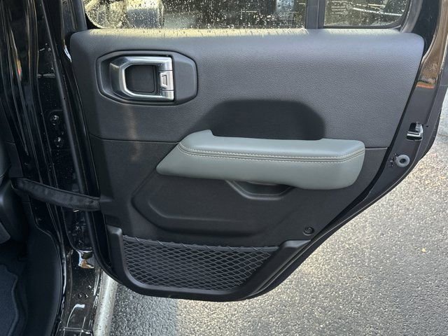 New 2026 Jeep Gladiator Mojave image 16