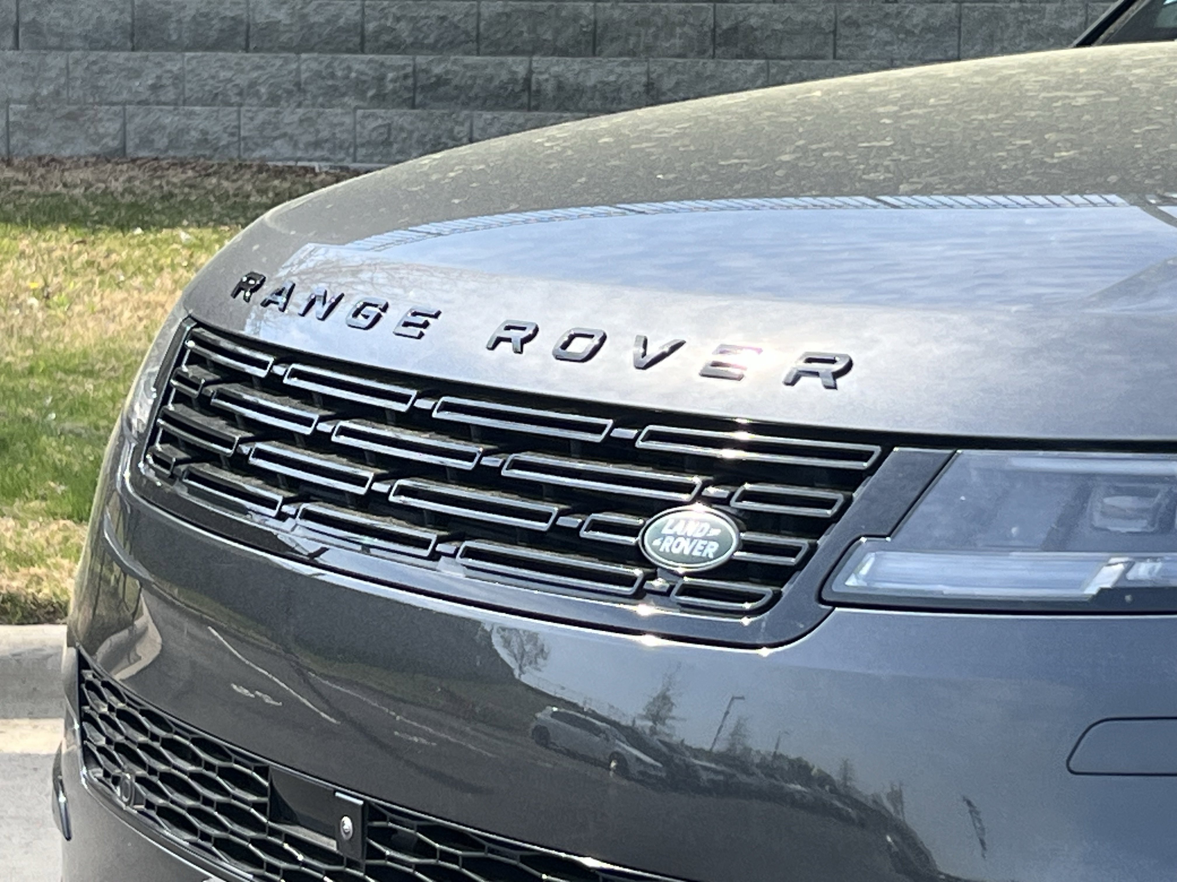 Certified 2025 Land Rover Range Rover Sport Autobiography image 32