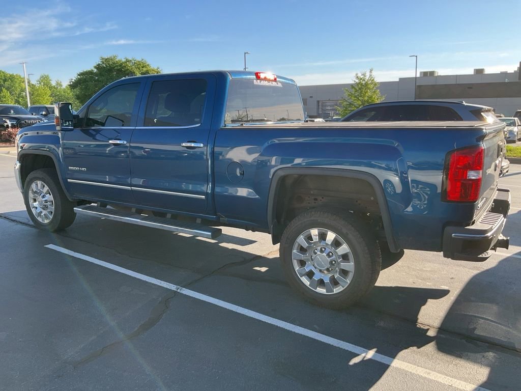 Used 2018 GMC Sierra 2500 SLT w/ Duramax Plus Package image 10
