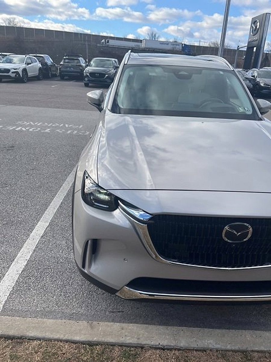 Used 2024 MAZDA CX-90 Plug-In Hybrid w/ Premium Plus image 3