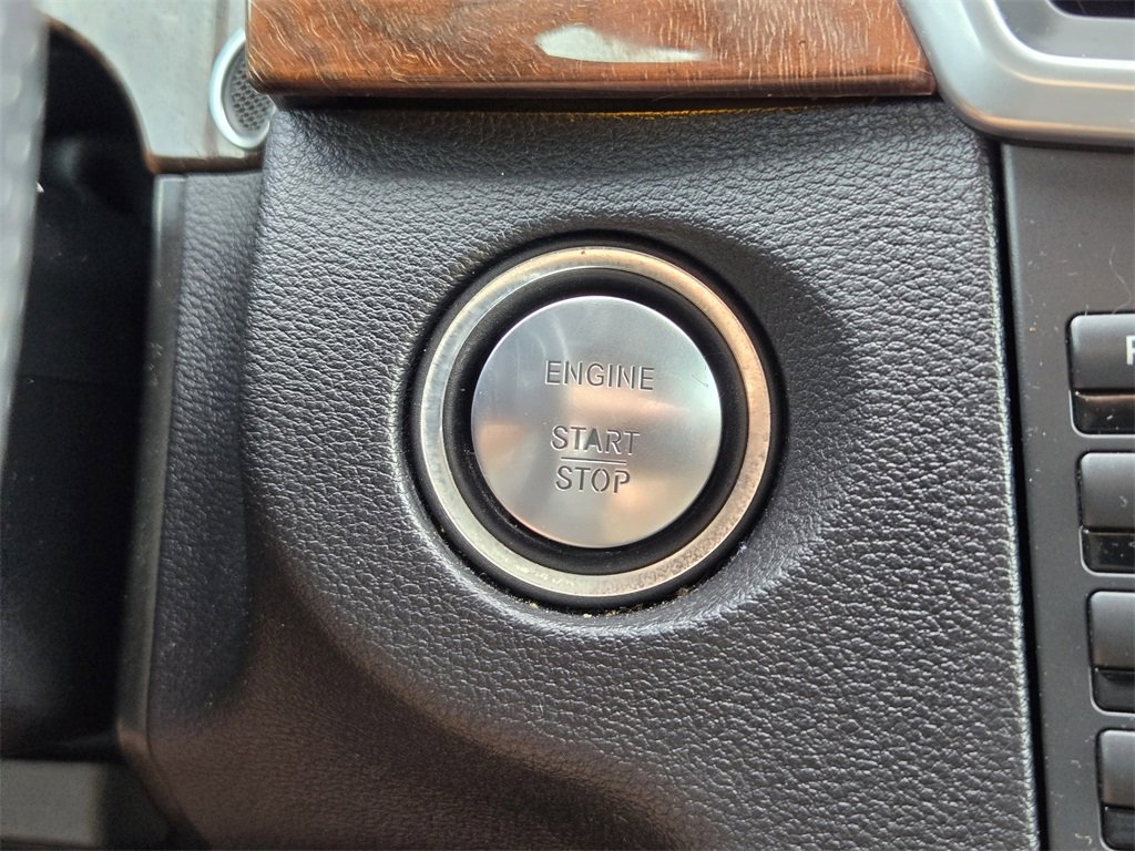 Used 2013 Mercedes-Benz E 350 Sedan image 19