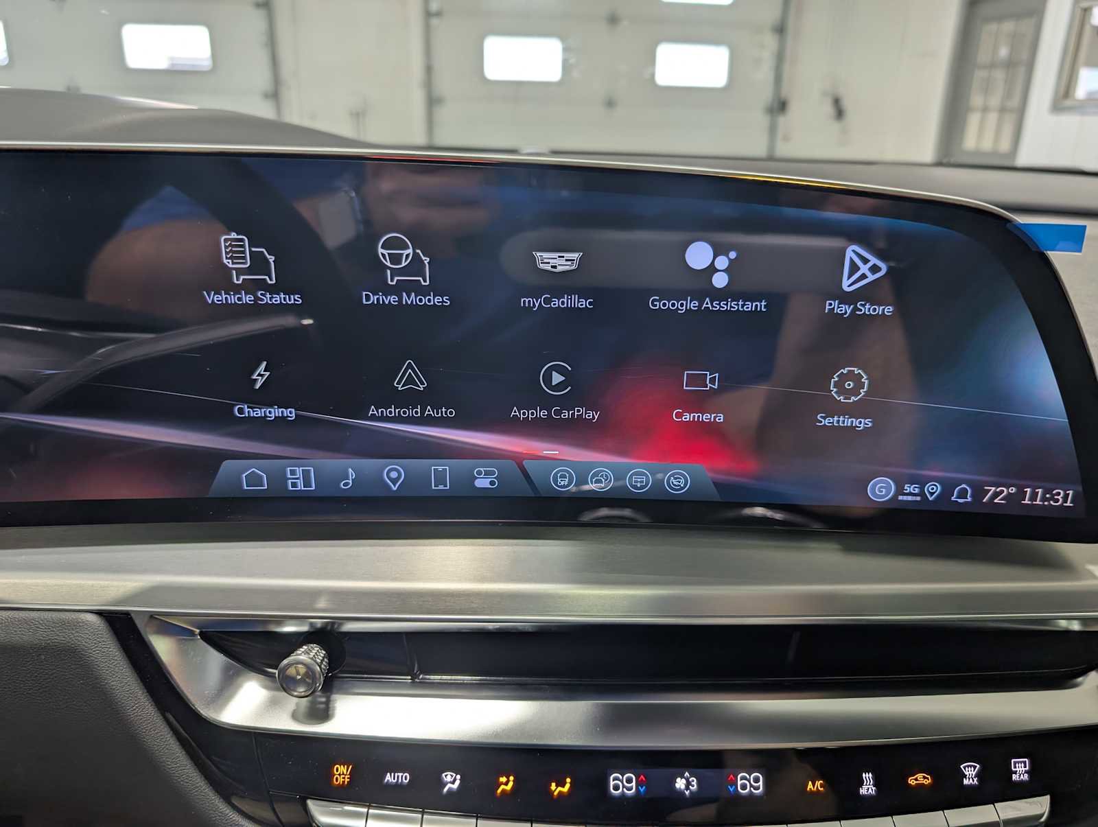 New 2026 Cadillac Lyriq V image 24