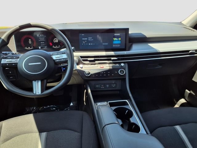 Used 2025 Hyundai Sonata SEL FWD image 12