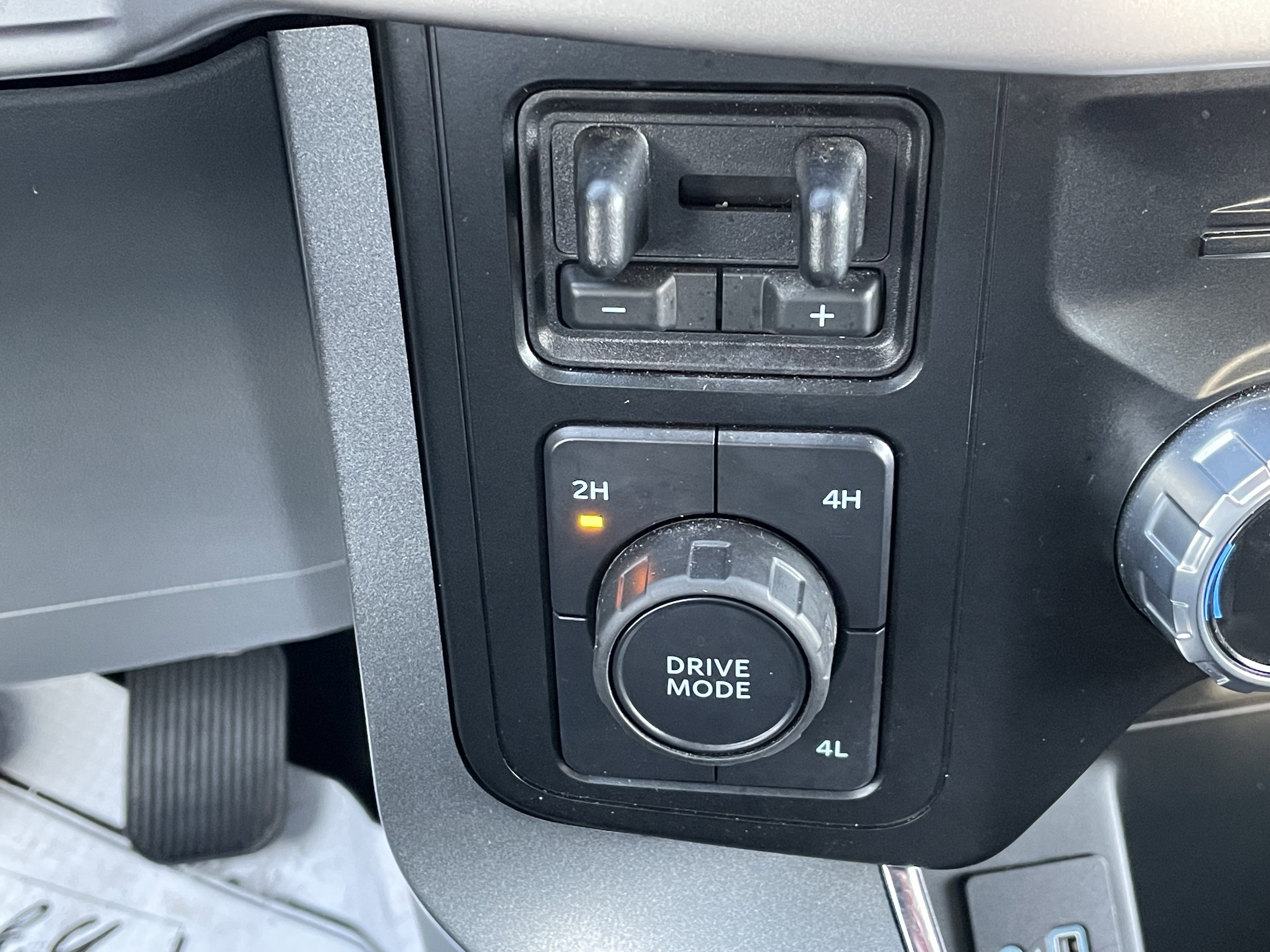 Used 2023 Ford F150 XLT w/ Equipment Group 302A High image 24