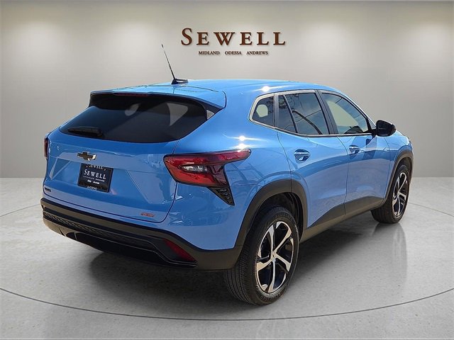 Used 2024 Chevrolet Trax RS image 4