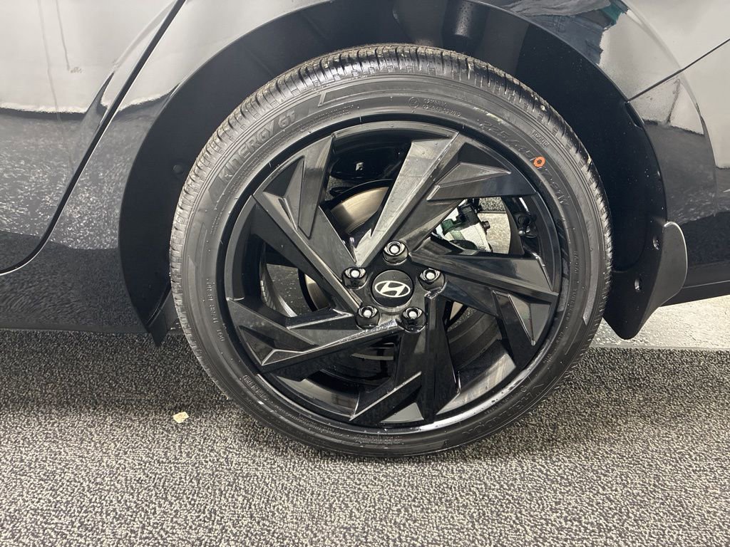 New 2026 Hyundai Elantra SEL Sport image 8