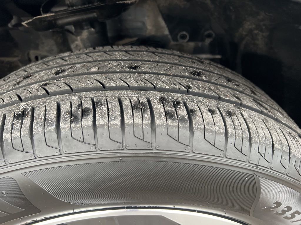 Certified 2024 Nissan Rogue SV image 39