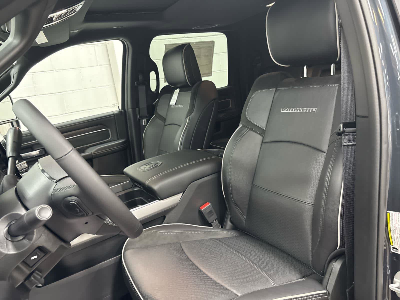 New 2026 RAM 2500 Laramie w/ Sport Appearance Package image 39