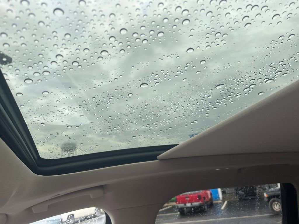 Used 2024 Lincoln Nautilus Reserve w/ Equipment Group 202A image 19