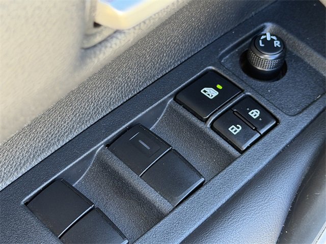 Used 2020 Toyota Corolla SE image 20