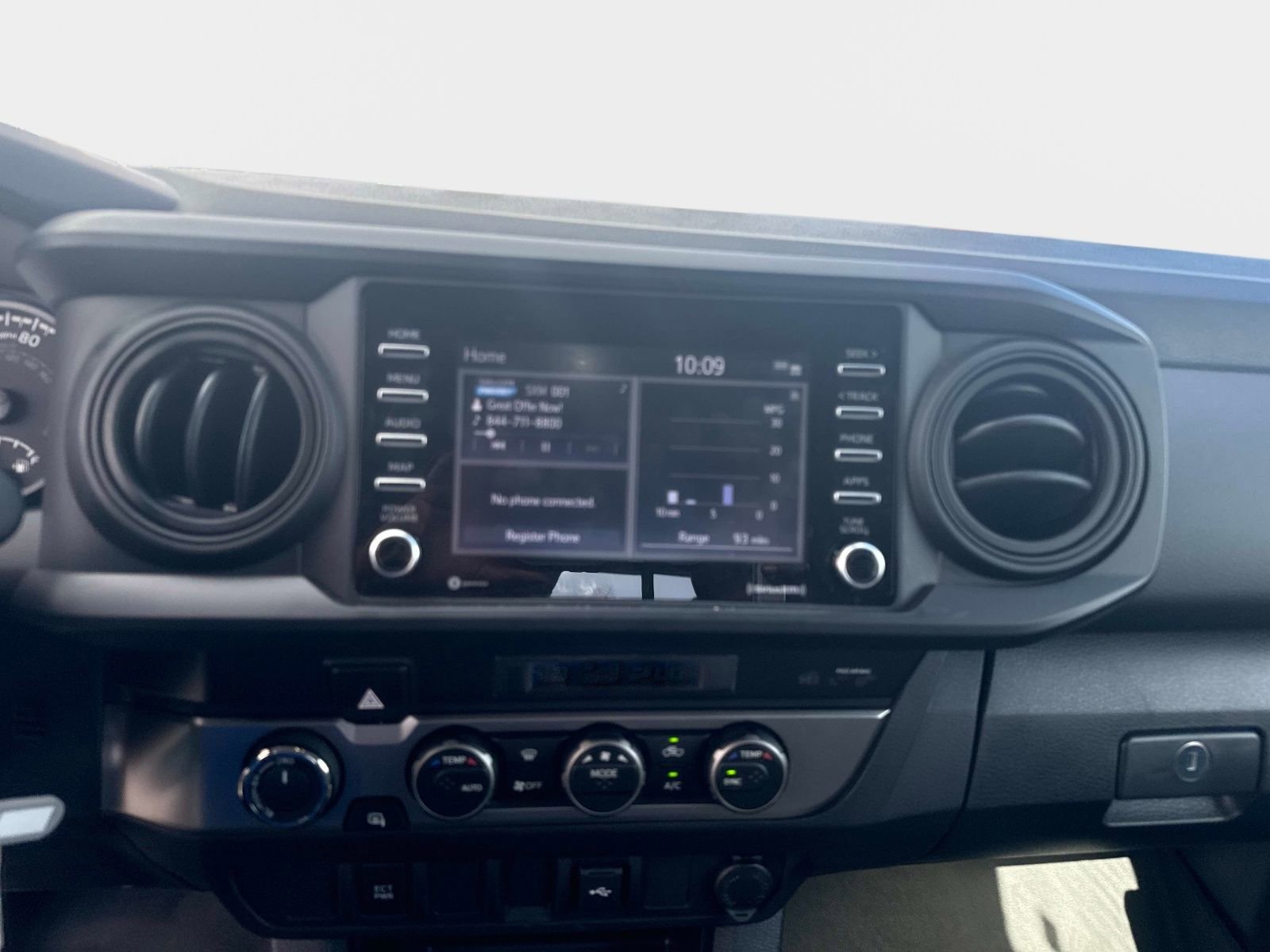 Used 2023 Toyota Tacoma SR image 18