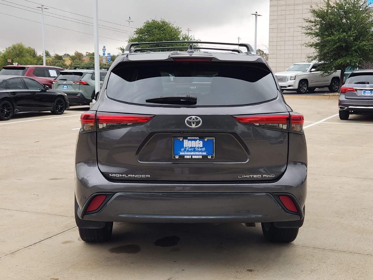 Used 2023 Toyota Highlander Limited AWD/4WD image 6