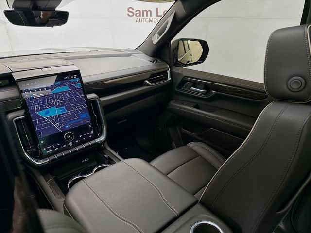 Used 2025 GMC Yukon XL Elevation w/ Elevation Premium Package image 25