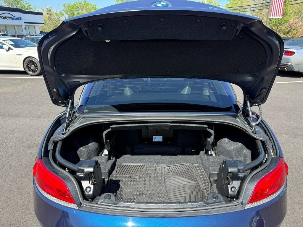 Used 2013 BMW Z4 sDrive35i image 8