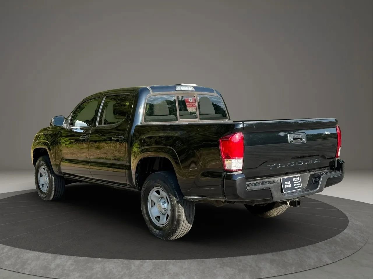 Used 2018 Toyota Tacoma SR w/ SR Convenience Package RWD image 4