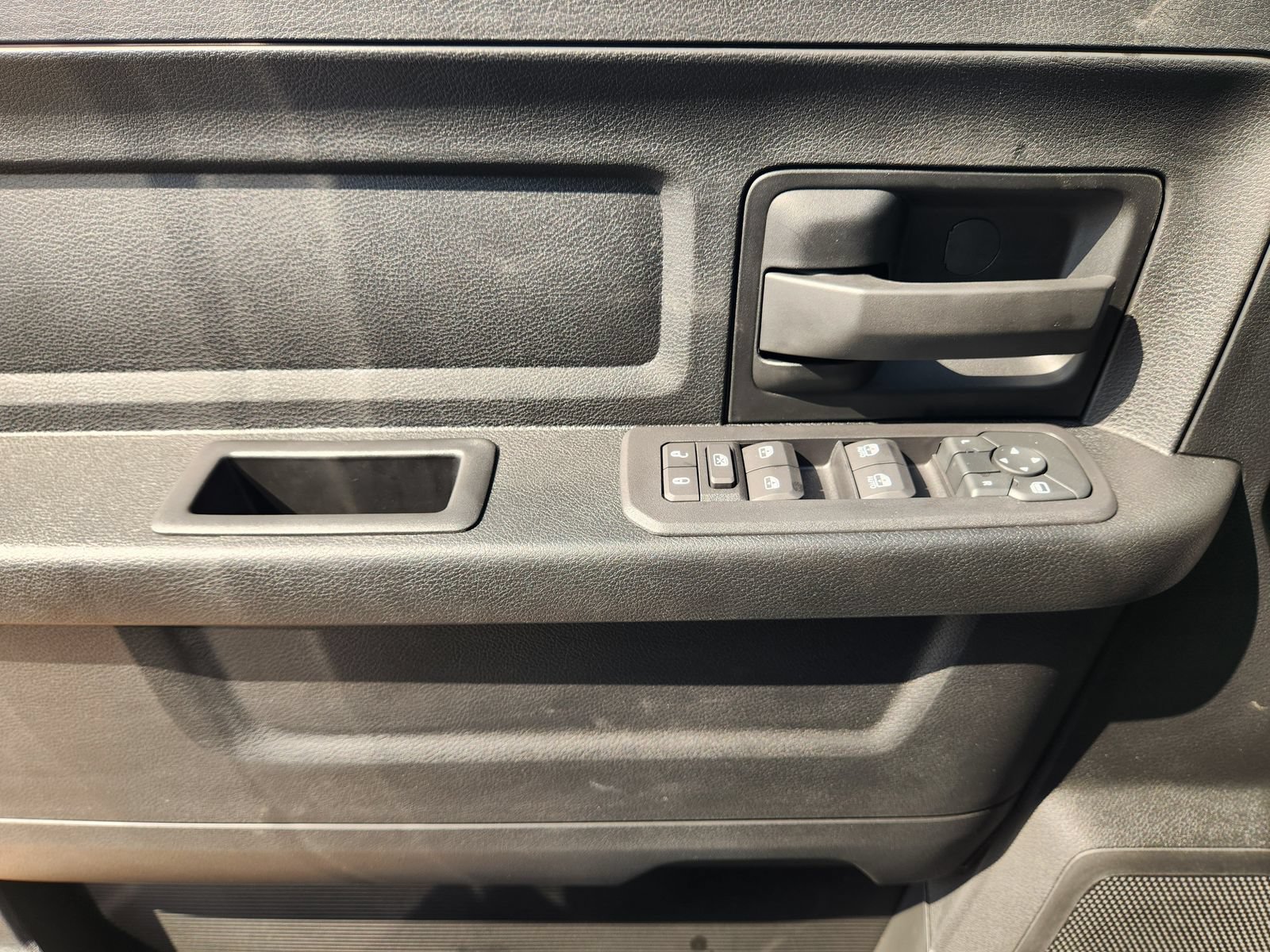 New 2026 RAM 2500 Tradesman w/ Chrome Appearance Group AWD/4WD image 22