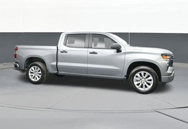 Used 2025 Chevrolet Silverado 1500 Custom image 18
