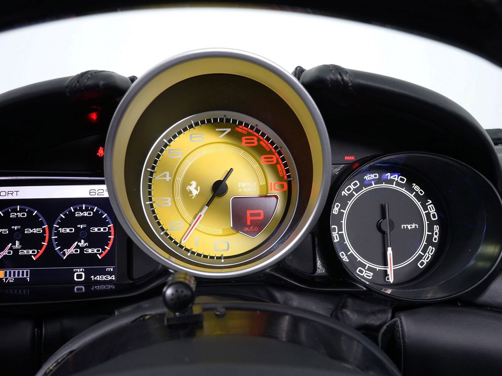 Used 2016 Ferrari California T image 24