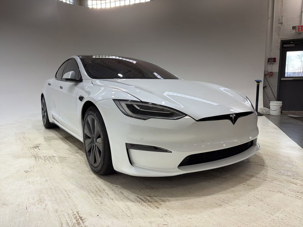 Used 2022 Tesla Model S Plaid image 4