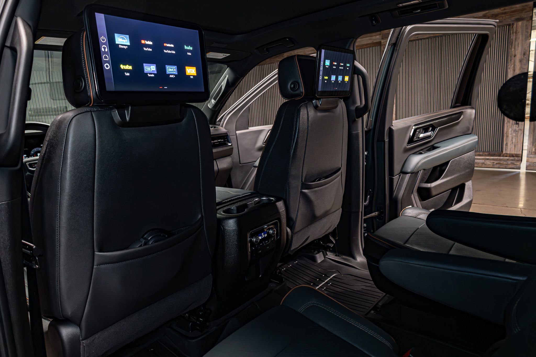 Used 2026 GMC Yukon XL AT4 w/ AT4 Premium Plus Package image 24