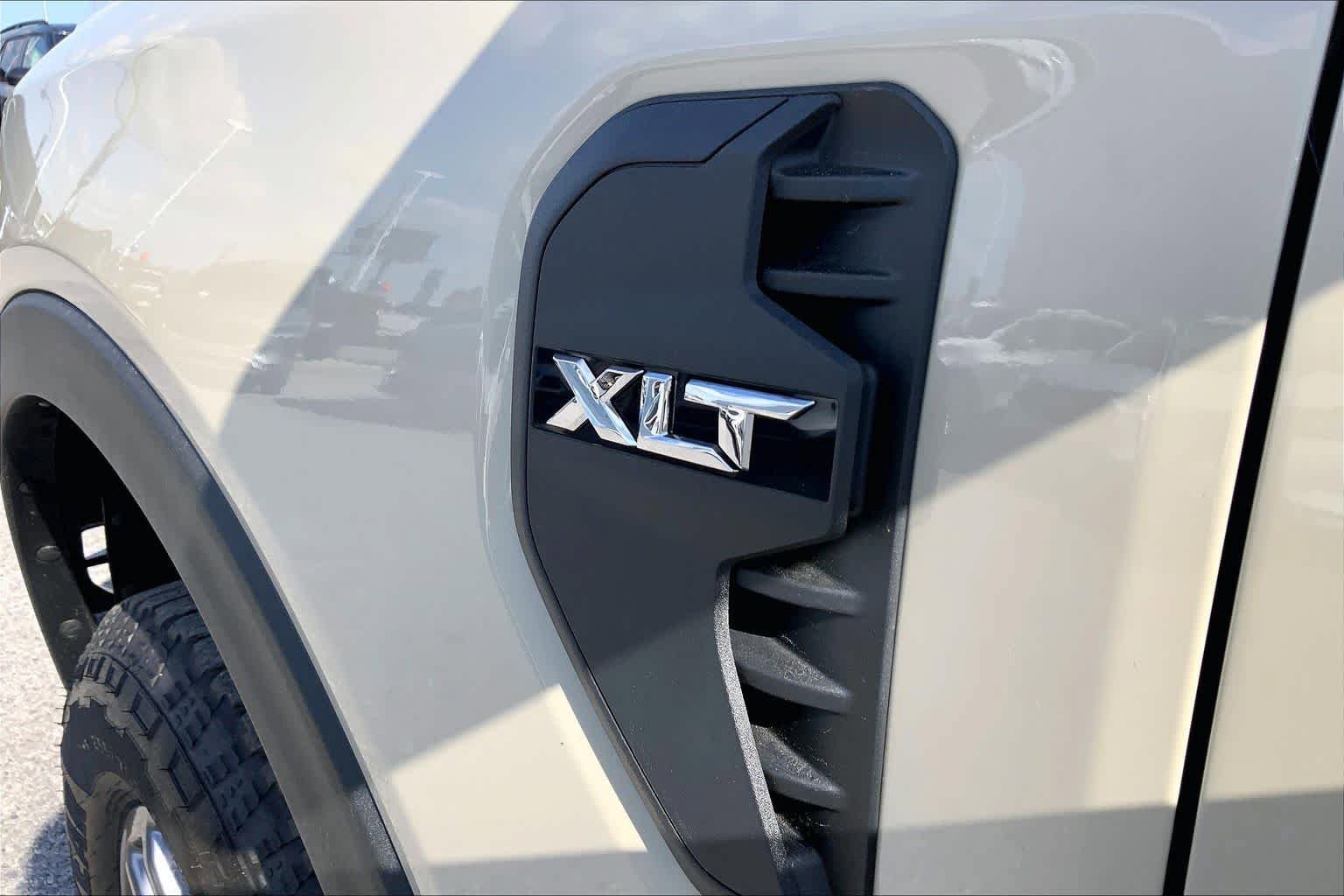 New 2025 Ford Ranger XLT w/ Equipment Group 301A High image 15
