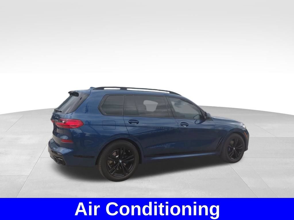 Used 2022 BMW X7 xDrive40i w/ M Sport Package AWD/4WD image 11