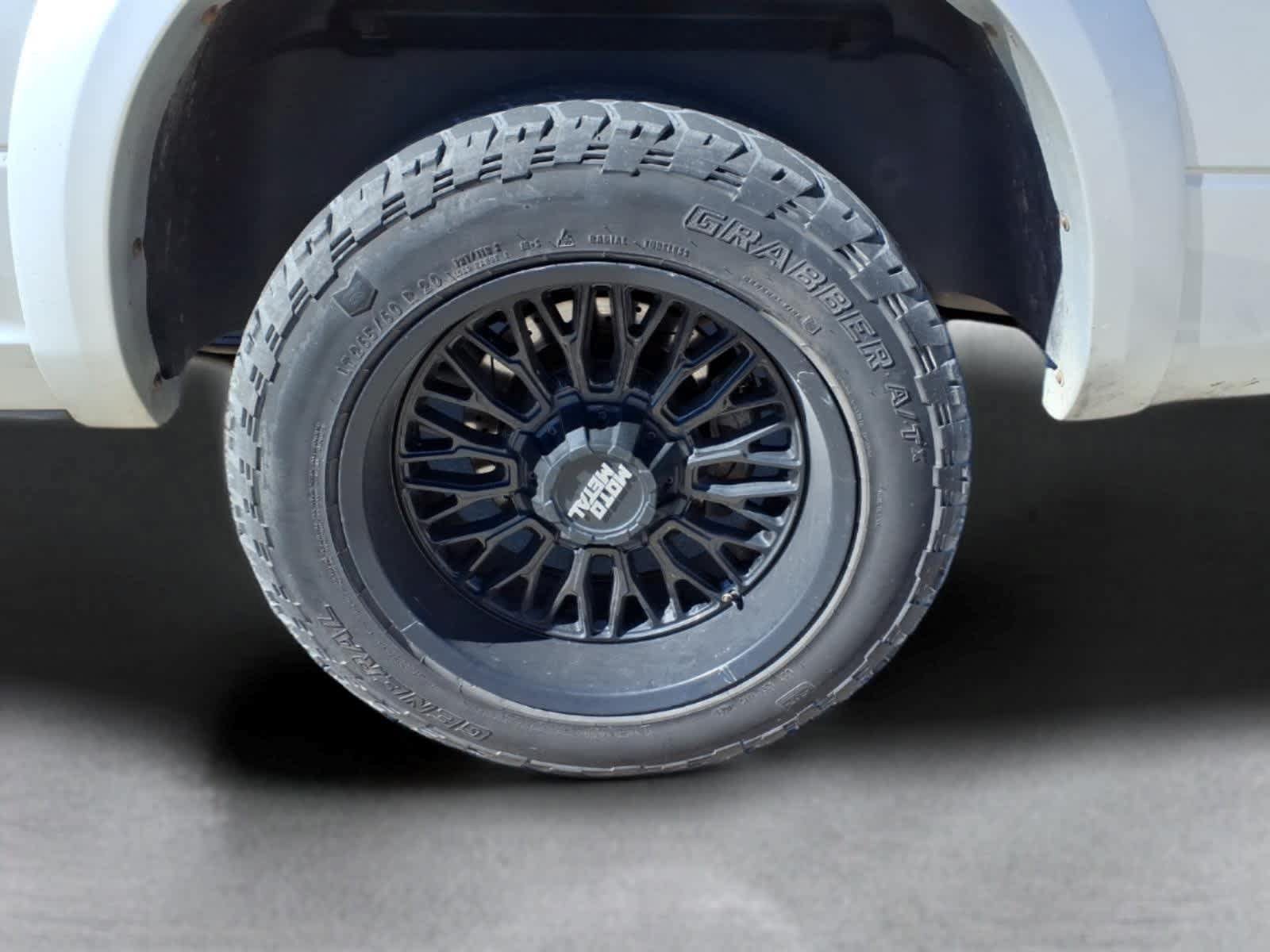 Used 2010 Dodge Ram 1500 Truck Laramie AWD/4WD image 9