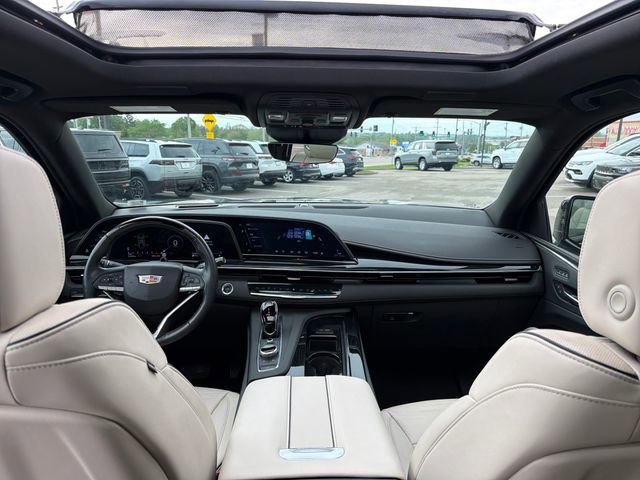 Used 2024 Cadillac Escalade ESV Sport image 16