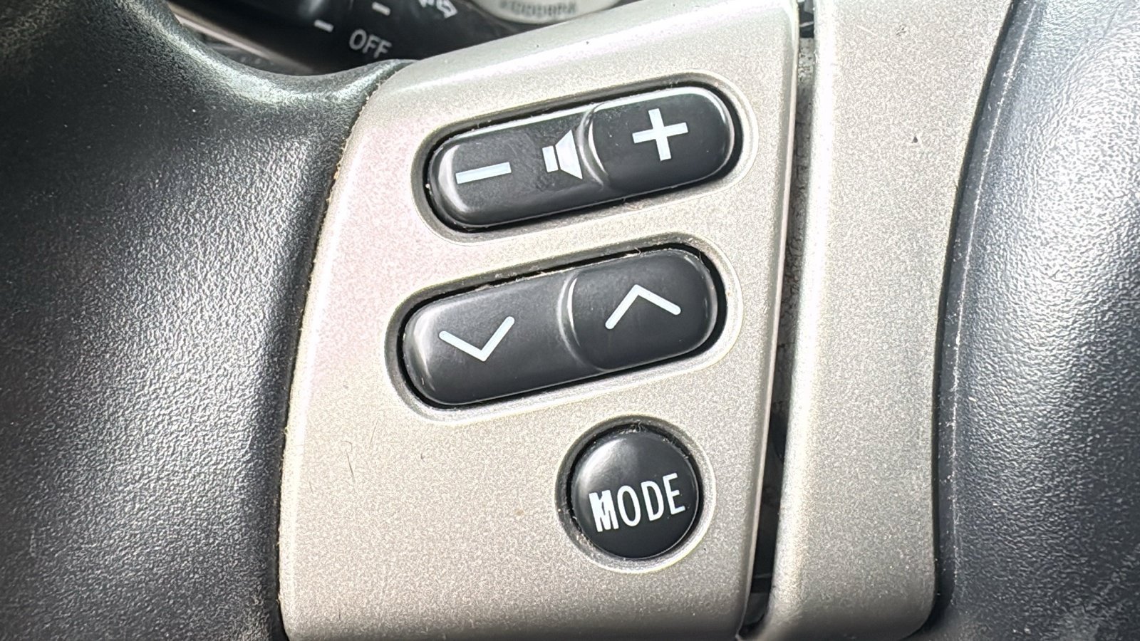 Used 2012 Toyota FJ Cruiser 2WD w/ Convenience Pkg image 20