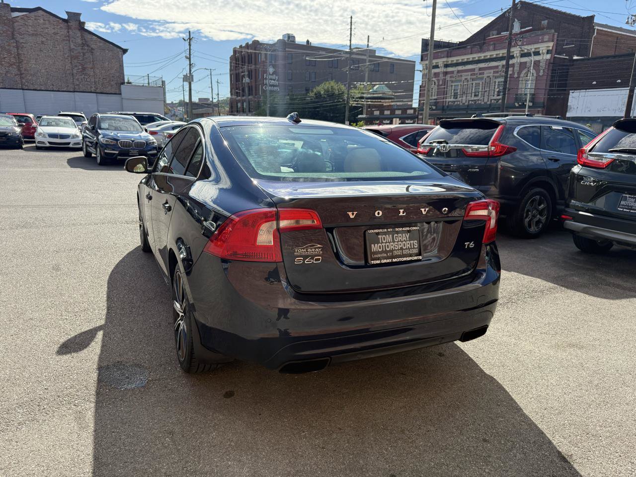 Used 2016 Volvo S60 T6 Platinum FWD image 4