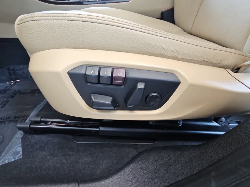 Used 2017 BMW X3 xDrive28i AWD/4WD image 17