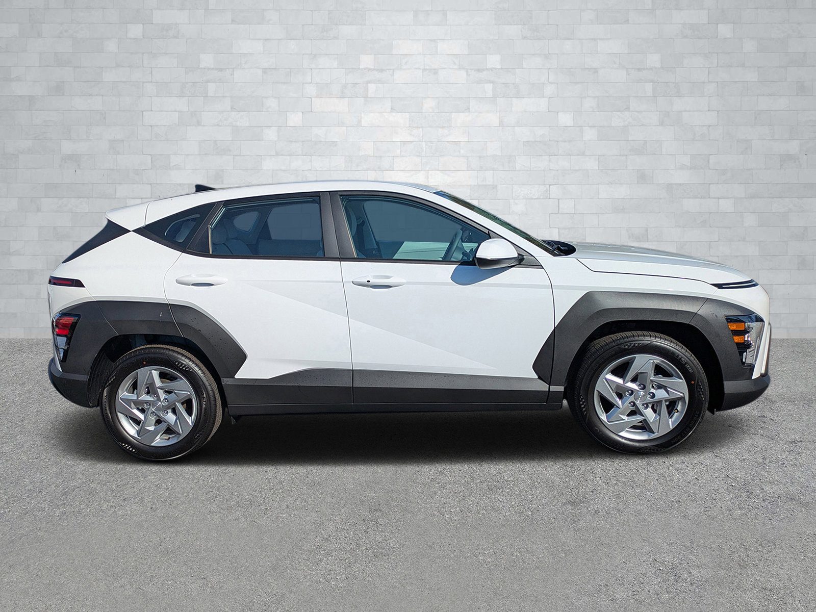 New 2026 Hyundai Kona SE FWD image 4