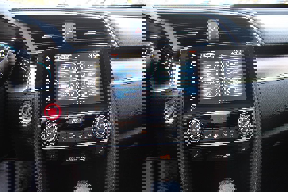 Used 2016 Honda Civic EX-T image 24