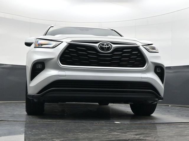 Used 2023 Toyota Highlander XLE image 27