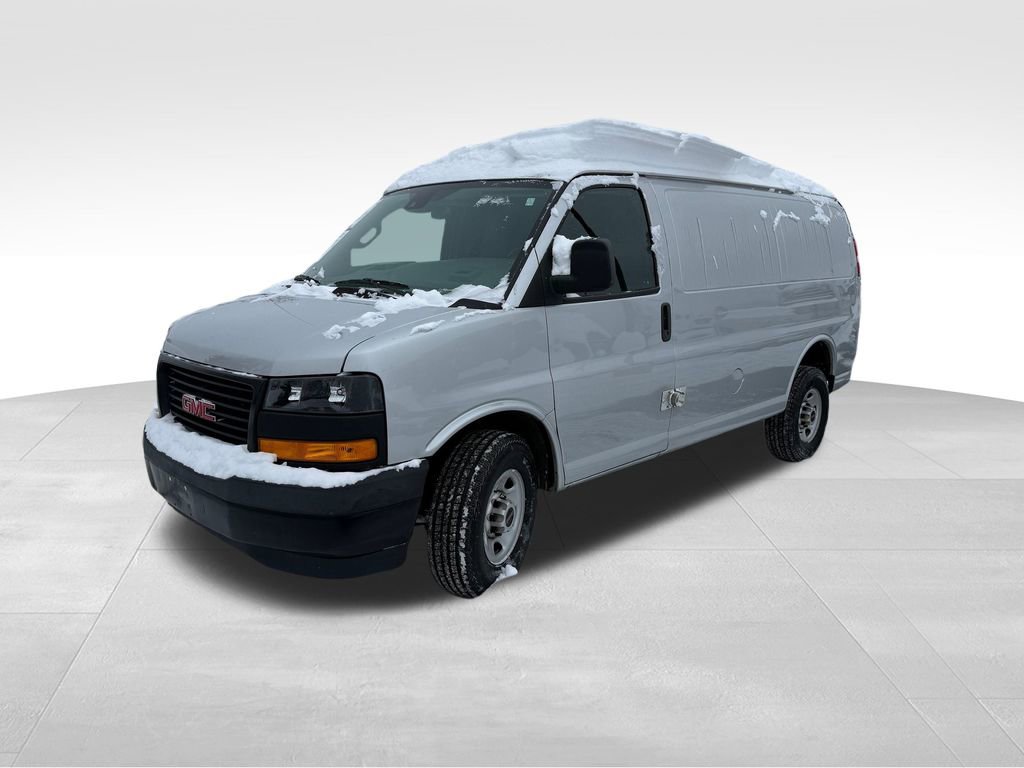Used 2020 GMC Savana 3500 w/ Driver Convenience Package image 3