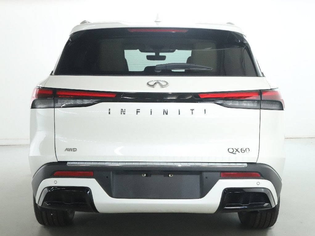 Used 2023 INFINITI QX60 Luxe w/ Performance Audio Package AWD/4WD image 11