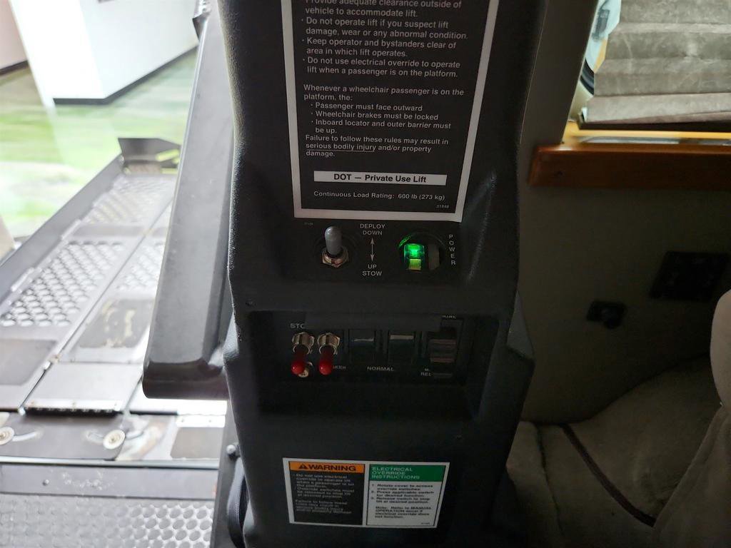 Used 2008 Ford E-150 and Econoline 150 image 28