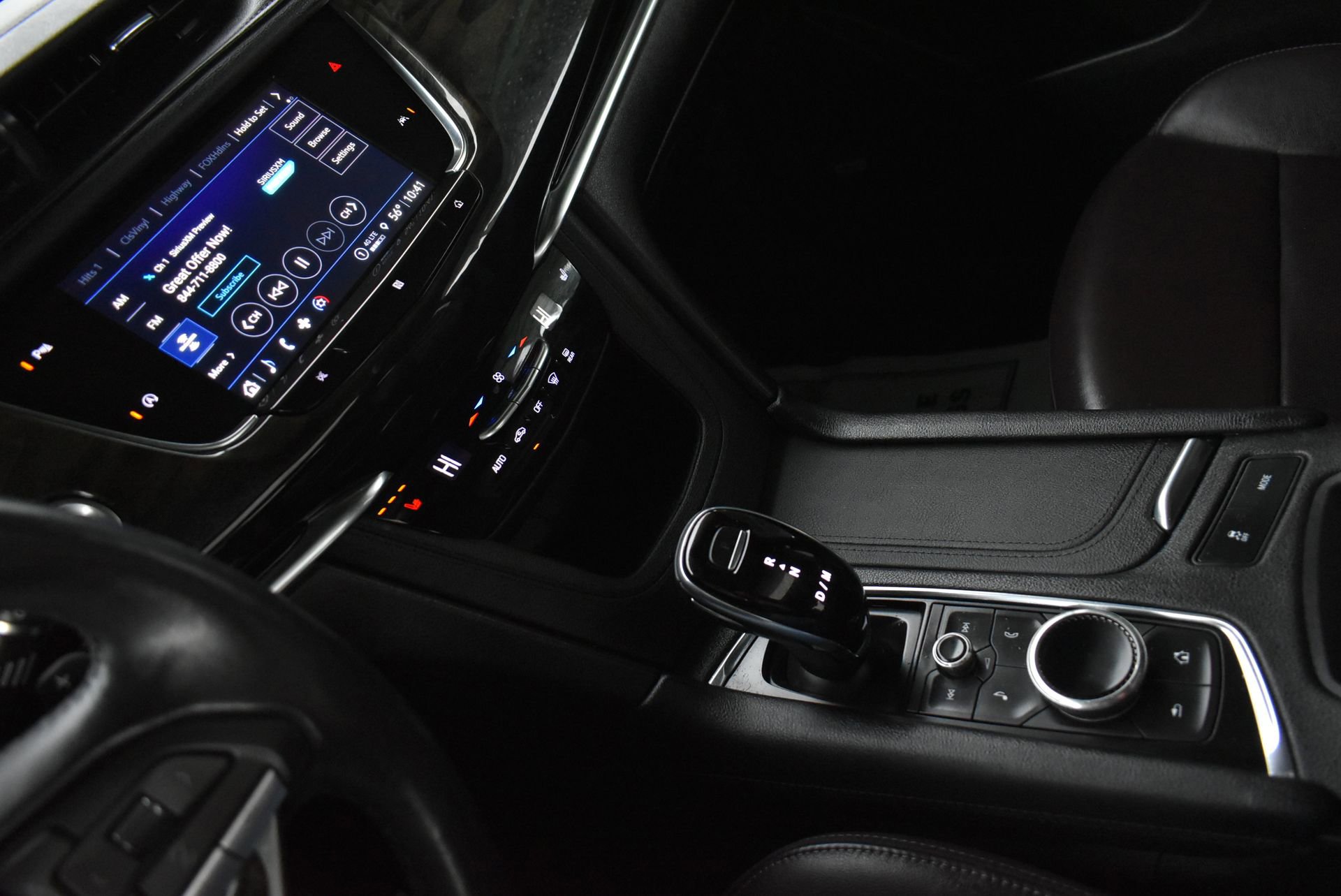 Used 2021 Cadillac XT6 Premium Luxury w/ LPO, Floor Liner Package AWD/4WD image 26