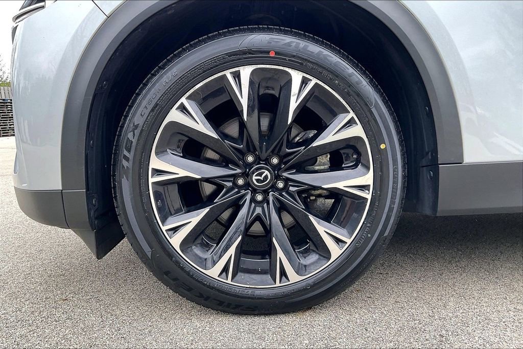 Certified 2024 MAZDA CX-90 Plug-In Hybrid w/ Premium Pkg AWD/4WD image 9