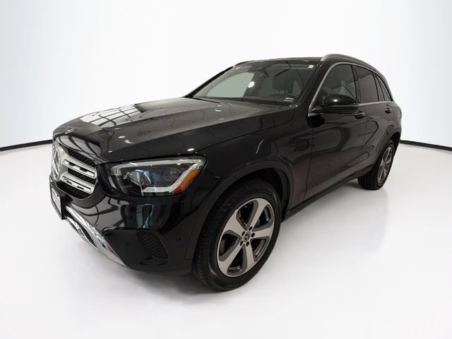 Used 2022 Mercedes-Benz GLC 300 4MATIC image 3